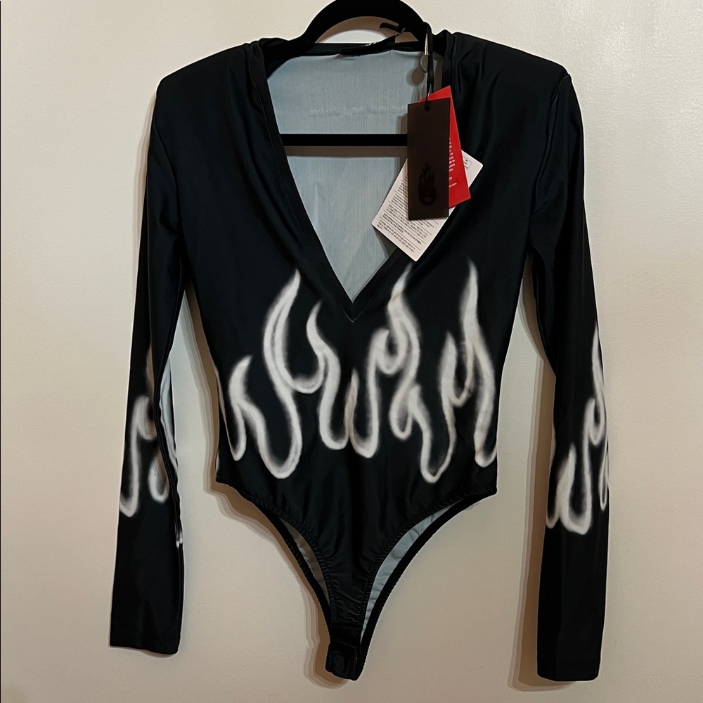 Vision Of Super. V Neck Black Long Sleeve Bodysuit with White Flame Design. Med.